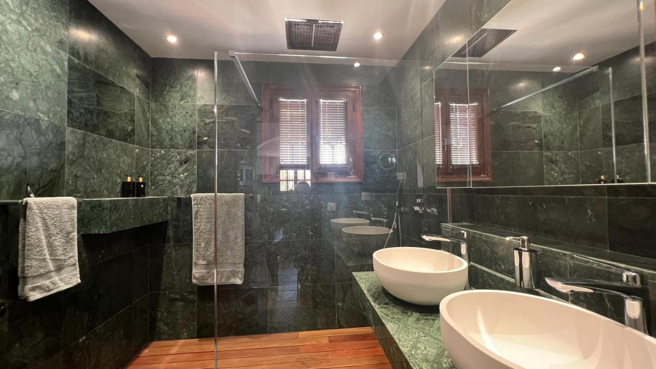 Romantic White Villa -Private Pool 네르하 외부 사진