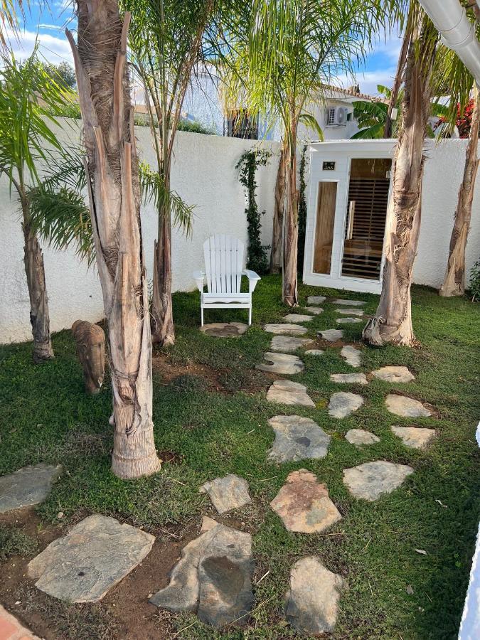 Romantic White Villa -Private Pool 네르하 외부 사진