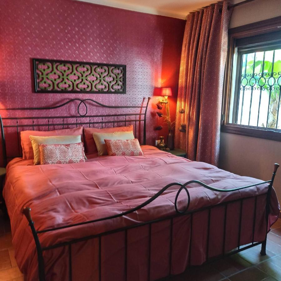 Romantic White Villa -Private Pool 네르하 외부 사진